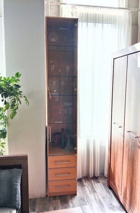 Horizont 5000_NOLTE_vitrines szekrény 3-fiókkal 240 x 41 x 42 cm bükk"k"